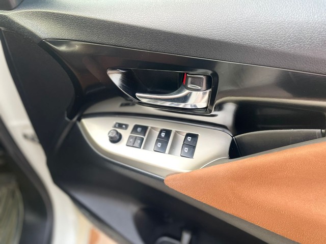 Second-hand 2018 Toyota Innova Crysta 2.7 ZX AT BSIV for sale in New Delhi-19