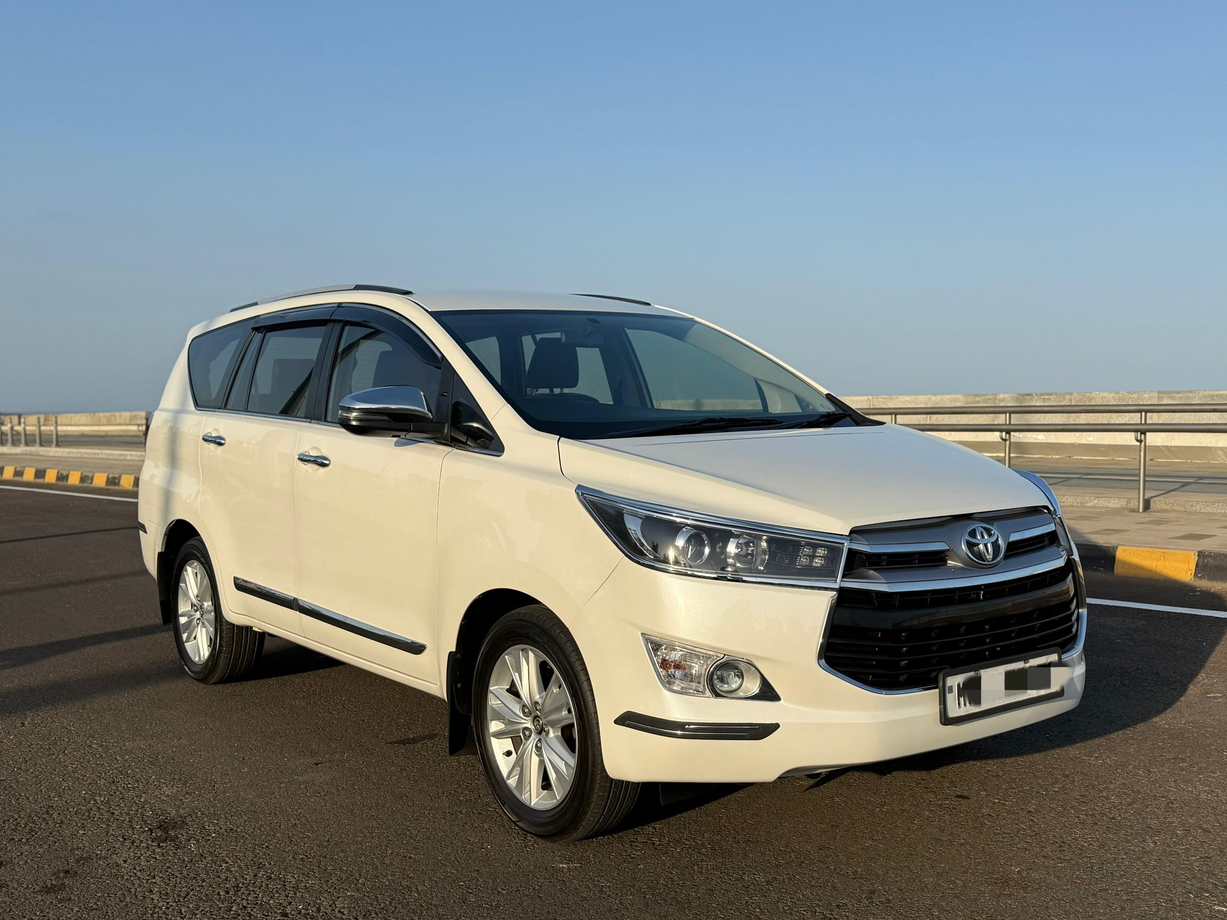 Used Toyota Innova Crysta Automatic Cars in Pimpri chinchwad