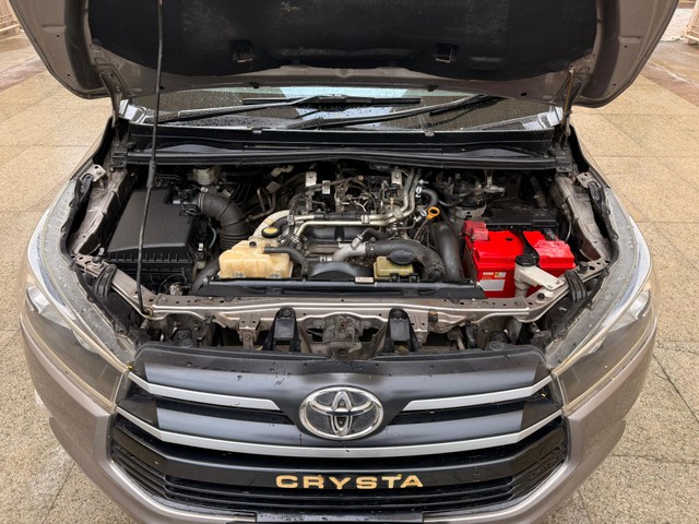 Second-hand 2016 Toyota Innova Crysta 2.4 G MT 8S BSIV for sale in Thane-4