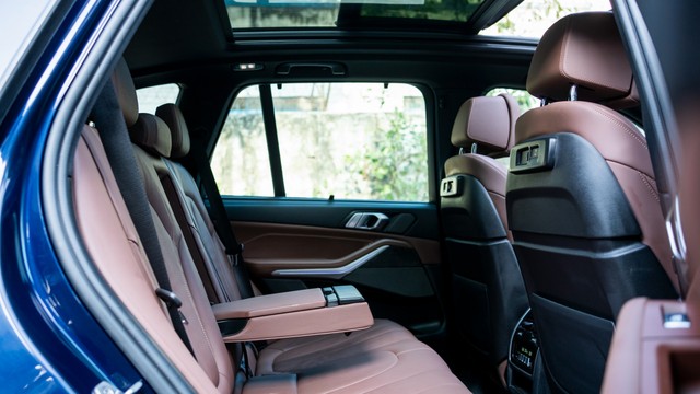 Second-hand 2023 BMW X5 xDrive40i M Sport for sale in New Delhi-9