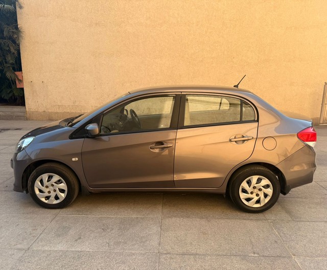 Second-hand 2014 Honda Amaze S i-Dtech for sale in Thane-4