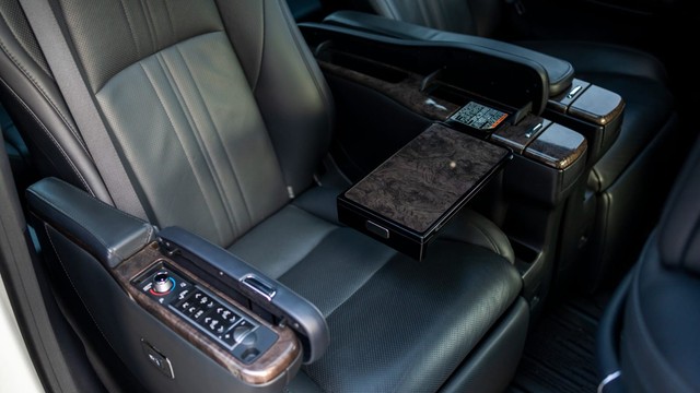 Toyota Vellfire Executive Lounge BSVI Second-hand 2022 Toyota Vellfire Executive Lounge BSVI for sale in New Delhi-11