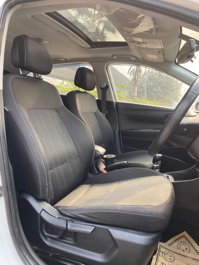 Second-hand 2022 Hyundai i20 Asta Opt BSVI for sale in New Delhi-14