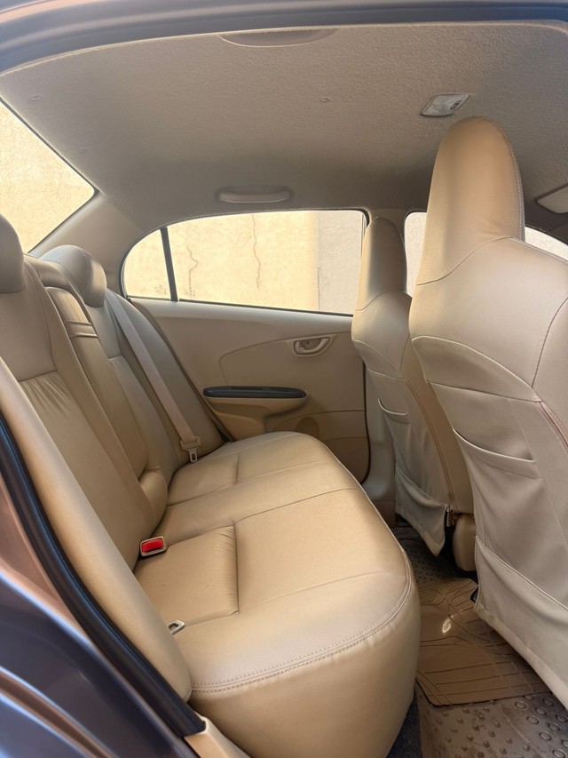 Second-hand 2014 Honda Amaze S i-Dtech for sale in Thane-11