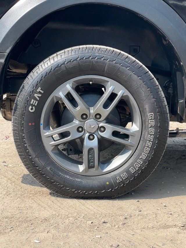 Second-hand 2024 Mahindra Thar LX Hard Top AT for sale in New Delhi-7