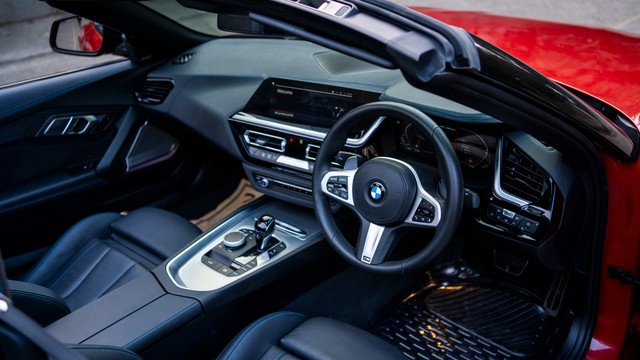 Second-hand 2024 BMW Z4 M40i for sale in New Delhi-7
