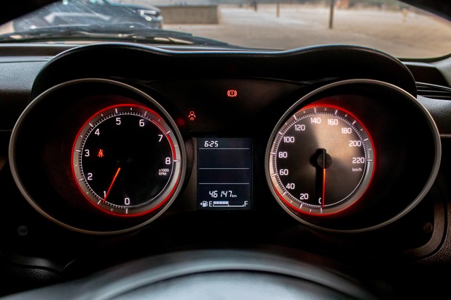 Second-hand 2021 Maruti Swift VXI BSVI for sale in Ahmedabad-7