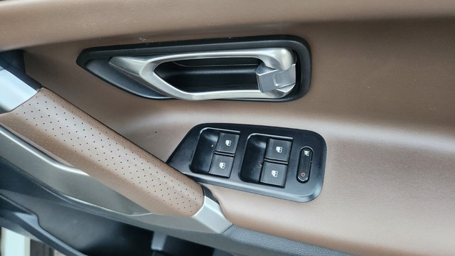 Second-hand 2021 Tata Harrier XZA AT BSVI for sale in New Delhi-19