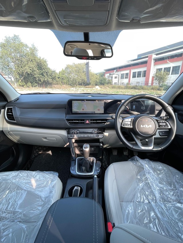 Second-hand 2024 Kia Seltos HTX for sale in New Delhi-15