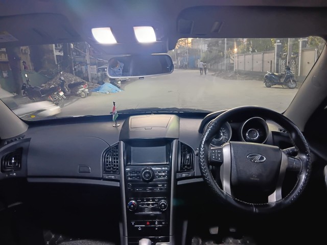 Second-hand 2018 Mahindra XUV500 W9 2WD for sale in Indore-11