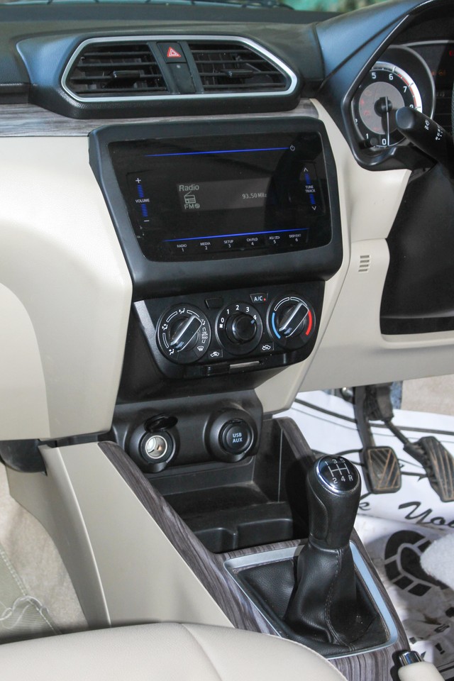 Second-hand 2023 Maruti Suzuki Swift Dzire VXI for sale in Ahmedabad-12