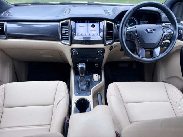 Second-hand 2019 Ford Endeavour Titanium Plus 4X2 for sale in Surat-6