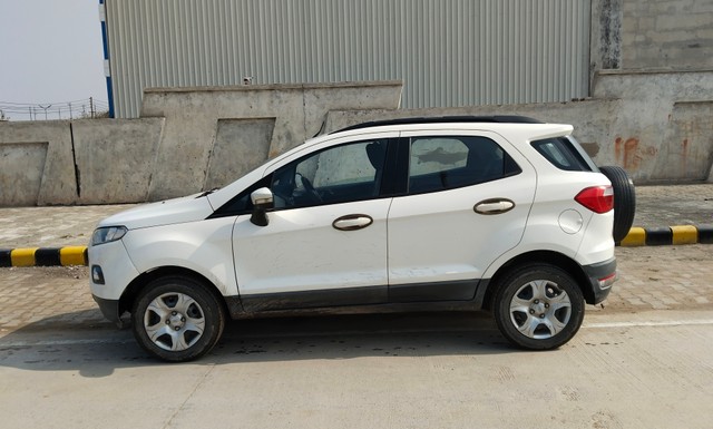 Second-hand 2017 Ford Ecosport 1.5 TDCi Trend BSIV for sale in Faridabad-3