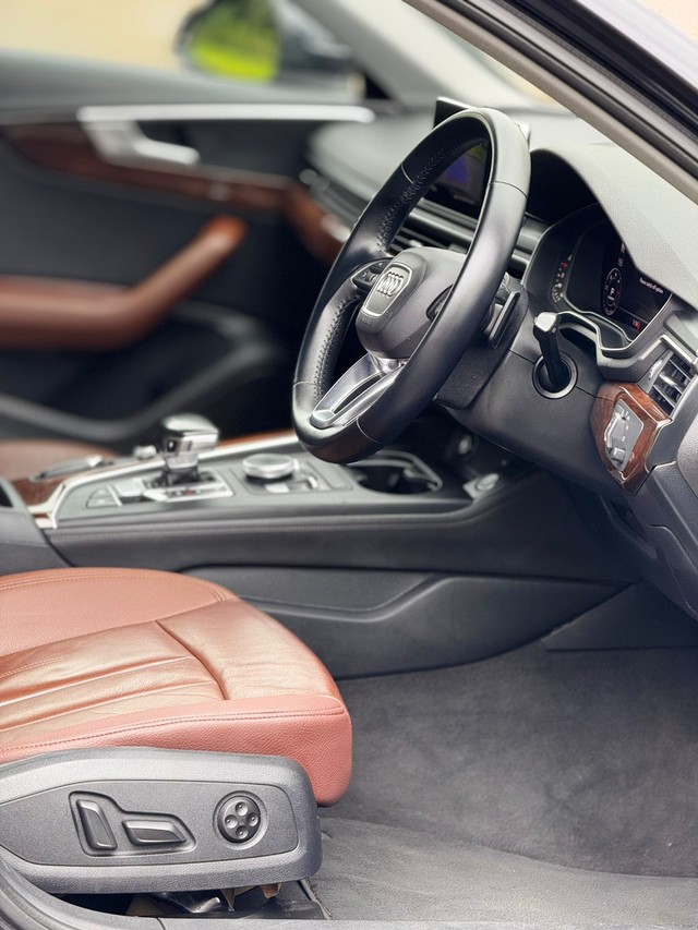 Second-hand 2018 Audi A4 35 TDI Technology for sale in Surat-9