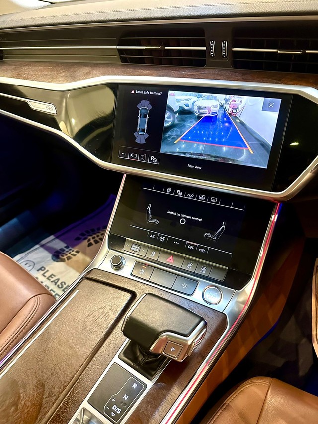 Audi A6 45 TFSI Technology WO Matrix BSVI Second-hand 2020 Audi A6 45 TFSI Technology WO Matrix BSVI for sale in New Delhi-4