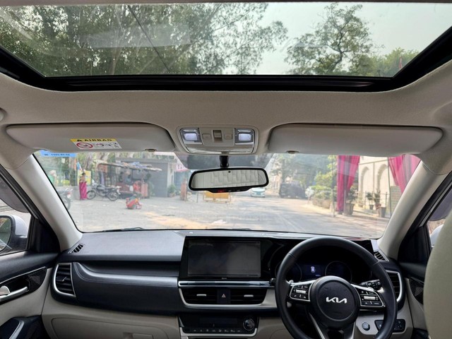 Second-hand 2023 Kia Seltos HTX IVT for sale in New Delhi-5