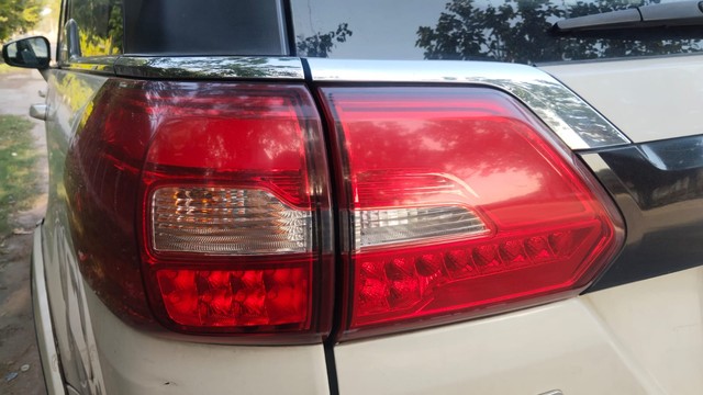 Second-hand 2017 Tata Hexa XM for sale in Kota-6