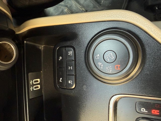 Second-hand 2018 Ford Endeavour 3.2 Titanium AT 4X4 for sale in New Delhi-11