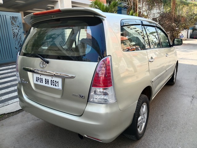 Second-hand 2007 Toyota Innova 2.5 V Diesel 8-seater for sale in Hyderabad-6