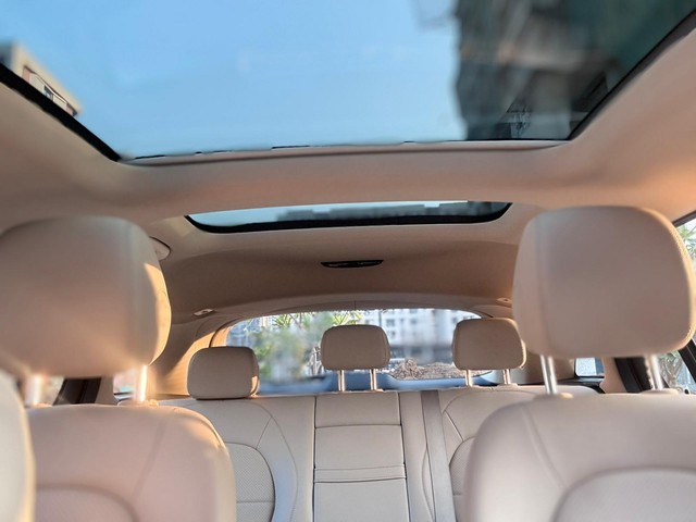 Mercedes-Benz GLC 220d 4MATIC Style Second-hand 2017 Mercedes-Benz GLC 220d 4MATIC Style for sale in Surat-10