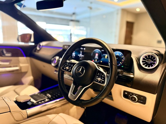 Second-hand 2022 Mercedes-Benz GLA 200 BSVI for sale in New Delhi-8