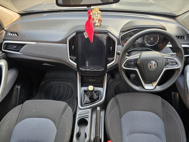 Second-hand 2021 MG Hector Shine MT for sale in Mumbai-15