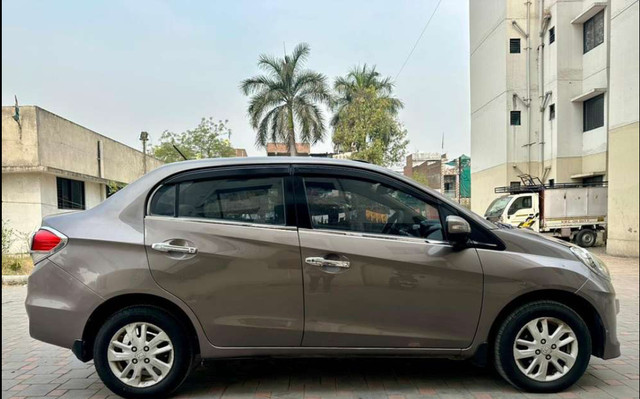 Second-hand 2013 Honda Amaze VX i-DTEC for sale in Nagpur-1