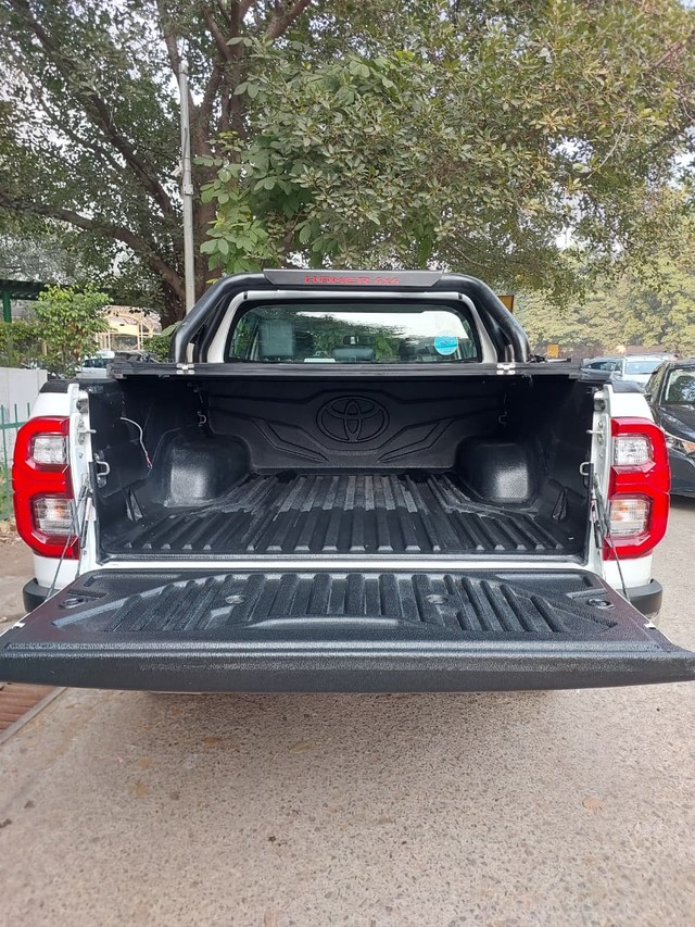 Toyota Hilux High AT Second-hand 2023 Toyota Hilux High AT for sale in New Delhi-6