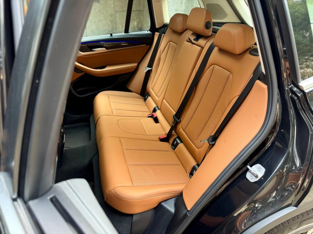 Second-hand 2023 BMW X3 xDrive20d Luxury Edition for sale in New Delhi-10