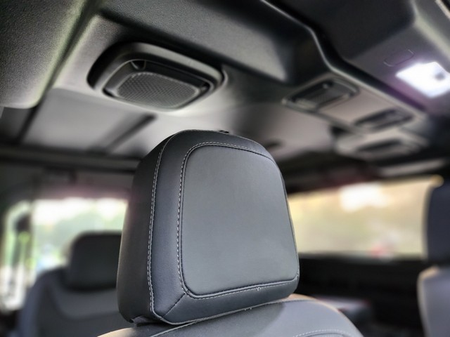 Second-hand 2024 Mahindra Thar LX Hard Top Diesel RWD for sale in New Delhi-29