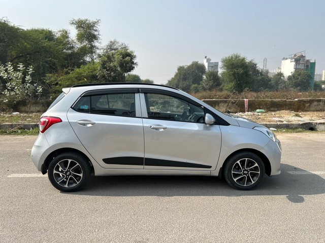 Hyundai Grand i10 1.2 Kappa Sportz Option AT Second-hand 2017 Hyundai Grand i10 1.2 Kappa Sportz Option AT for sale in New Delhi-1