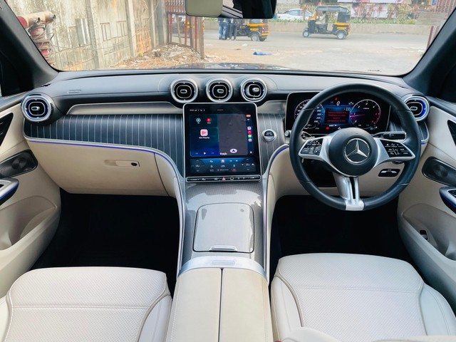 Second-hand 2023 Mercedes-Benz GLC 220d 4MATIC for sale in Mumbai-10