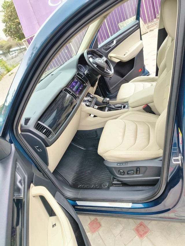 Second-hand 2018 Skoda Kodiaq 2.0 TDI Style for sale in New Delhi-14
