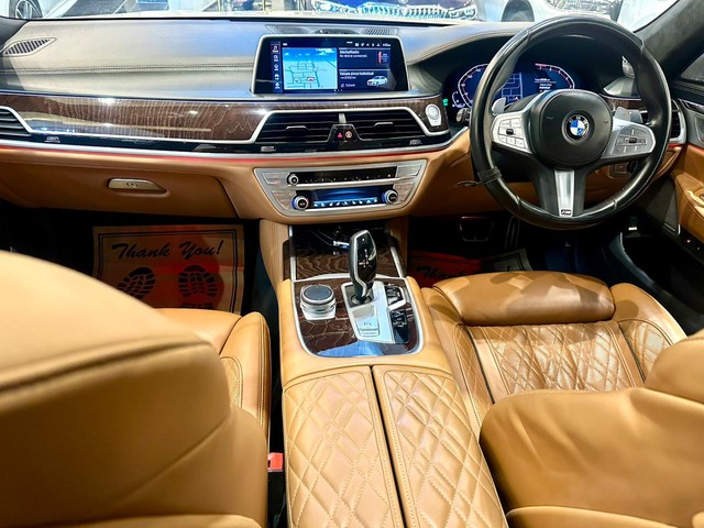 Second-hand 2022 BMW 7 Series 740Li M Sport for sale in New Delhi-5