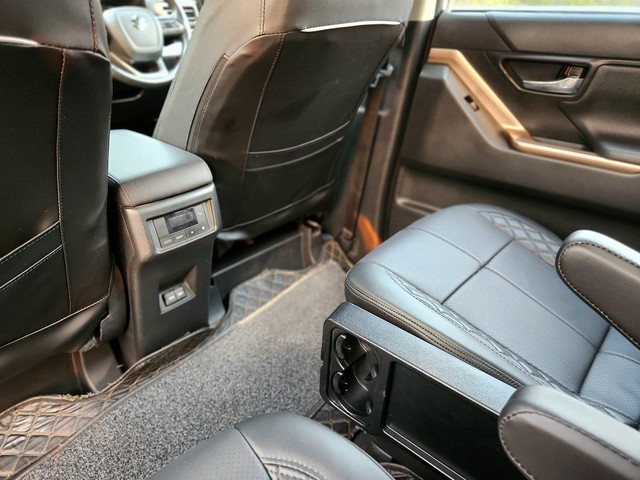 Second-hand 2024 Maruti Invicto Zeta Plus 7Str for sale in New Delhi-25