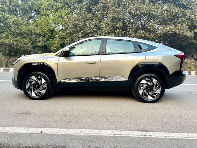 Mahindra XEV 9e Pack Three - Photo 5