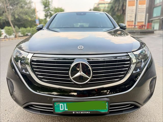 Mercedes-Benz EQC 400 4MATIC Second-hand 2021 Mercedes-Benz EQC 400 4MATIC for sale in New Delhi
