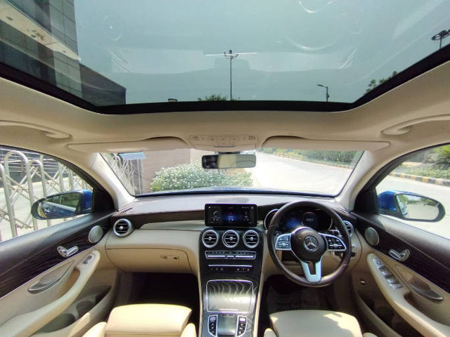 Second-hand 2022 Mercedes-Benz GLC 200 for sale in New Delhi-12