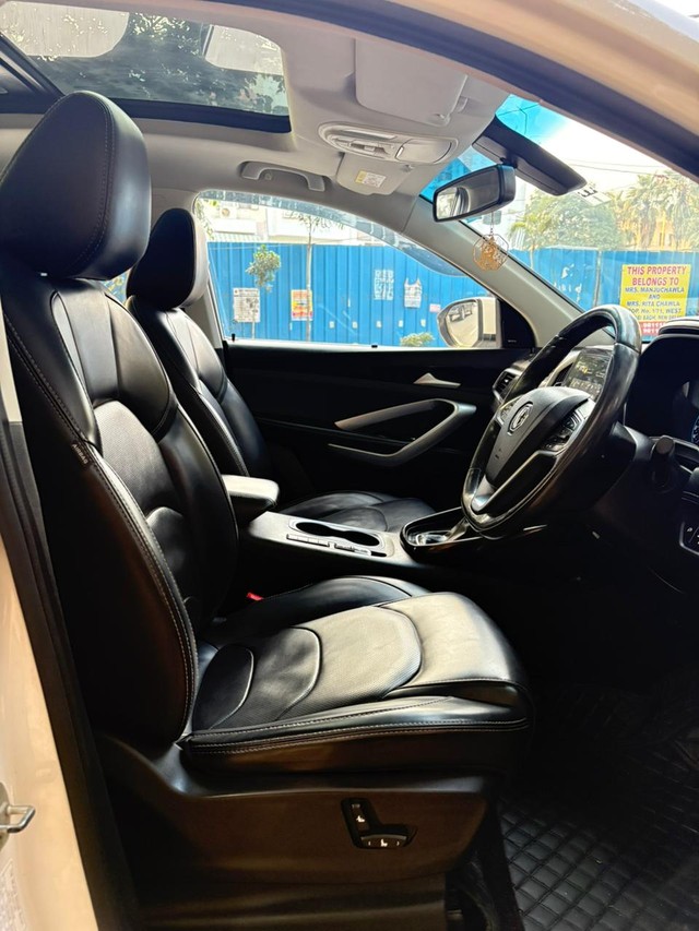 Second-hand 2022 MG Hector Plus Sharp CVT for sale in New Delhi-13