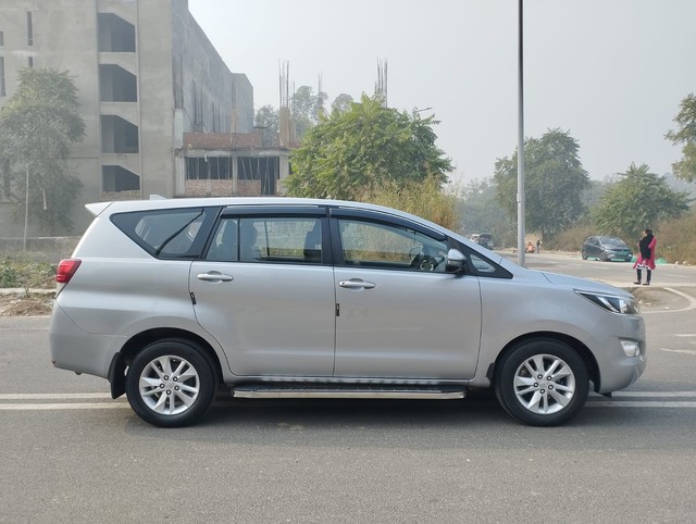 Second-hand 2020 Toyota Innova Crysta 2.4 GX 7 STR AT for sale in New Delhi-1