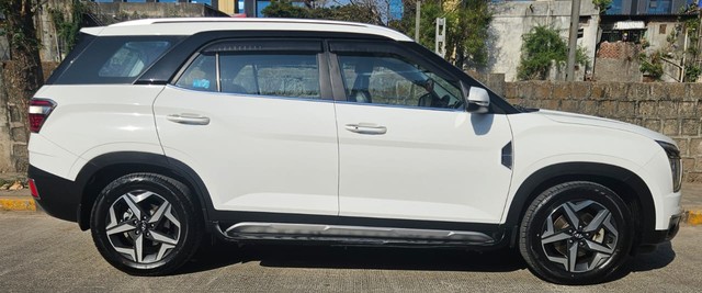 Second-hand 2022 Hyundai Alcazar Prestige 7-Seater Diesel 2021-2022 for sale in Pune-1
