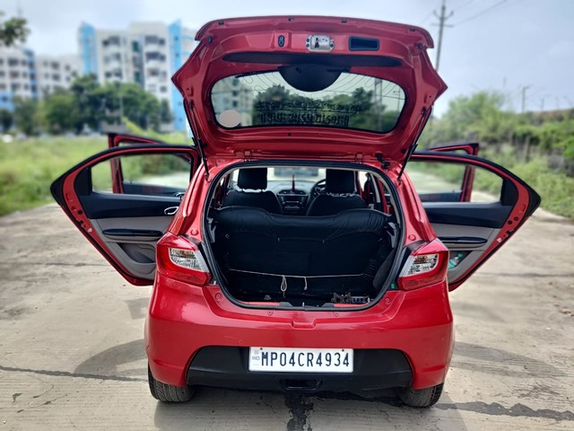 Second-hand 2016 Tata Tiago 1.2 Revotron XZ for sale in Bhopal-12