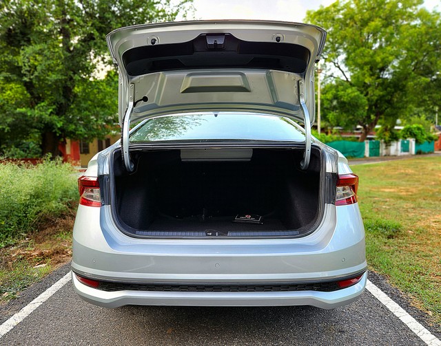 Second-hand 2023 Skoda Slavia 1.0 TSI Ambition BSVI for sale in New Delhi-5