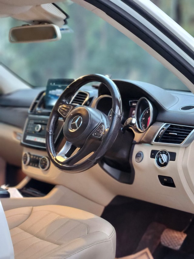Second-hand 2019 Mercedes-Benz GLS 350d 4MATIC for sale in New Delhi-11
