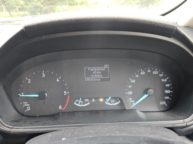 Second-hand 2018 Ford Ecosport 1.5 Diesel Titanium BSIV for sale in Kolhapur-12