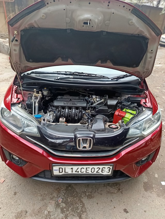 Second-hand 2018 Honda Jazz VX CVT for sale in New Delhi-3