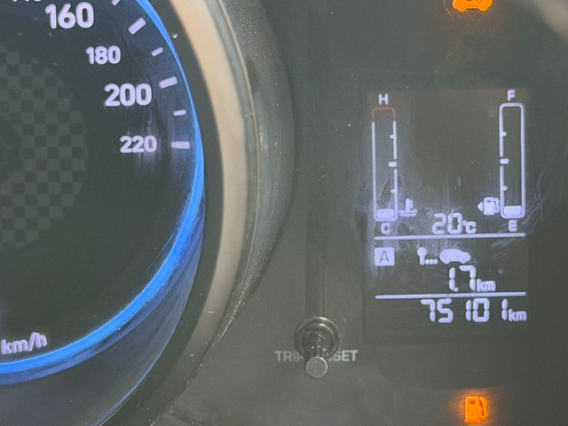 Second-hand 2021 Hyundai Venue SX Diesel for sale in Sambhal-8