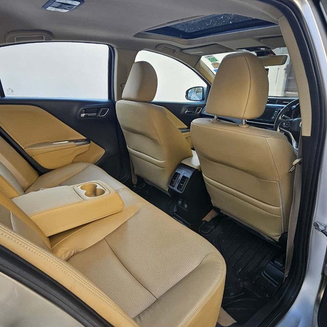 Honda City i-VTEC CVT ZX Second-hand 2017 Honda City i-VTEC CVT ZX for sale in Gurgaon-9