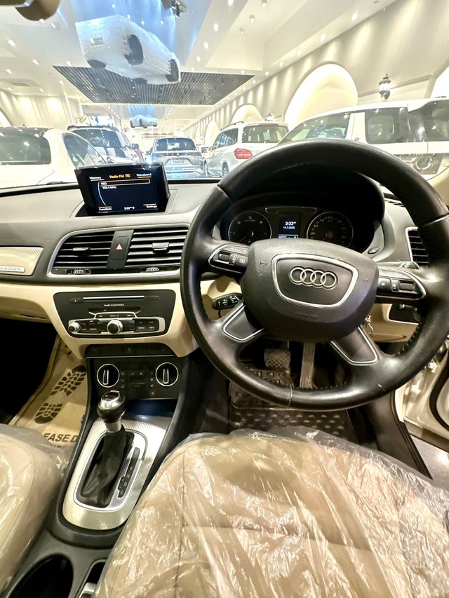 Second-hand 2016 Audi Q3 35 TDI Quattro Premium Plus for sale in New Delhi-9