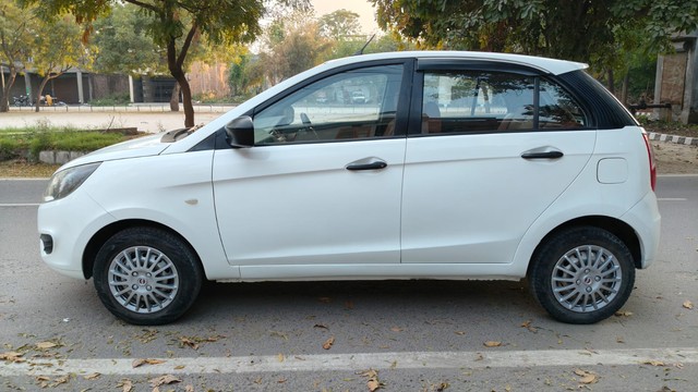 Tata Bolt Revotron XE Second-hand 2016 Tata Bolt Revotron XE for sale in Ludhiana-4